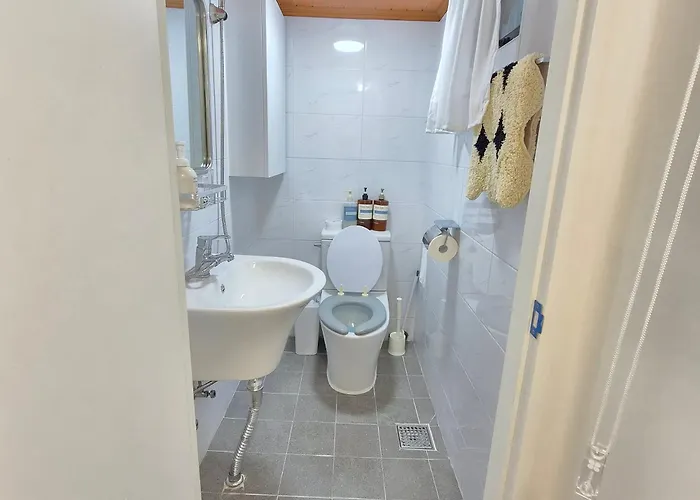 New Urban - 3mins Walk To Hongdae Stn